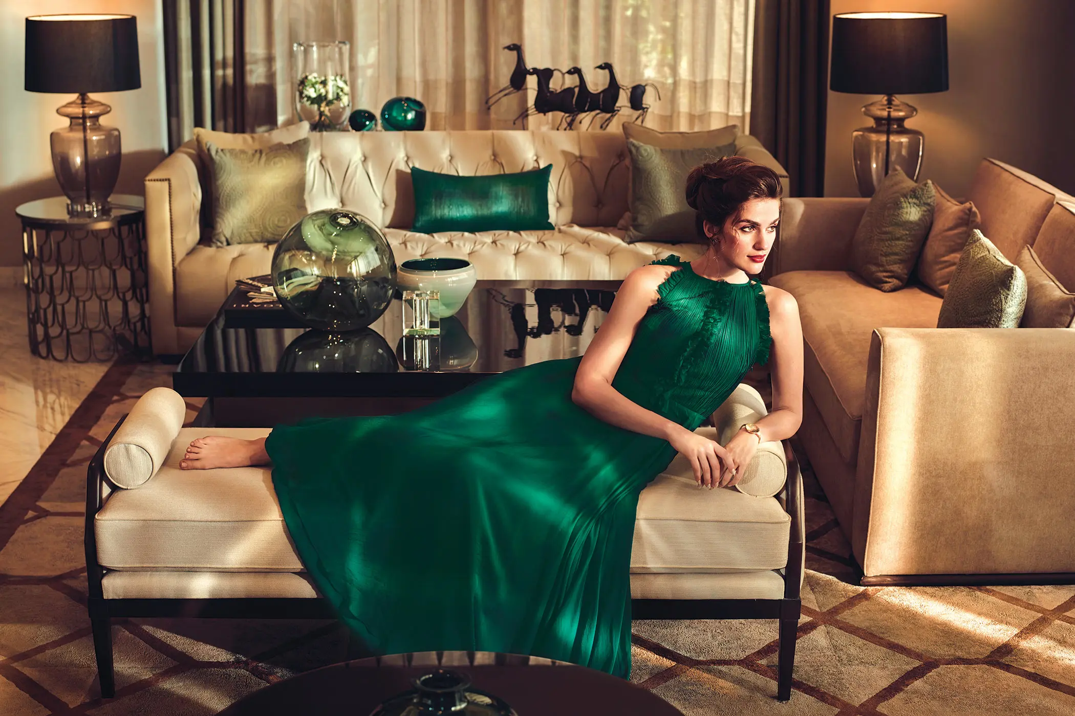 Luxury drawing room in ATS Knightsbridge Noida