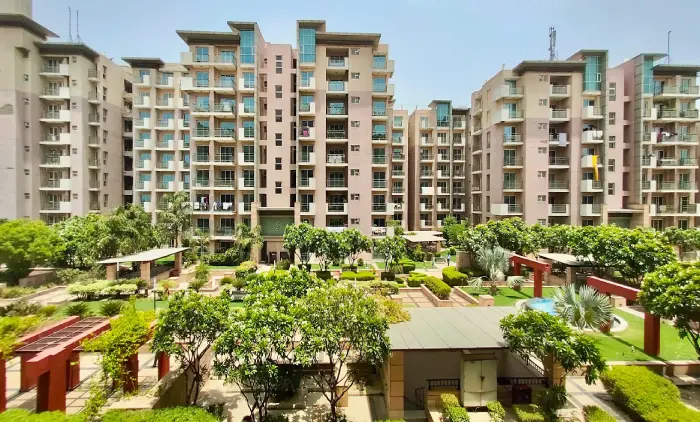 3BHK flats for rent in Commonwealth Games Village Delhi — fully furnished