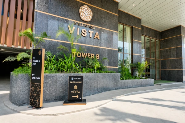 Grand entrance and towers at Kalpataru Vista Sector 128 Noida