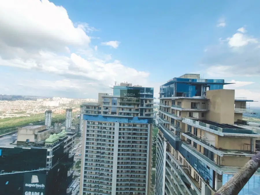 3 BHK apartment for sale in Supernova Nova Residences Noida — spacious bedrooms, balcony and clubhouse