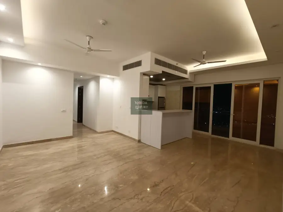 3 BHK resale apartment in Supernova Noida — ready-to-move, modular kitchen, pool & clubhouse access