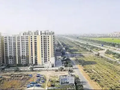 Yamuna Expressway corridor showing upcoming urban development, infrastructure expansion and planned Aerotropolis under Master Plan 2041
